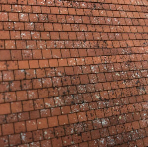Scale Model Scenery  LX418 - OO/HO kit Pre-Weathered Terracotta Roof Tiles