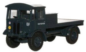 Oxford Diecast 76AEC011 AEC Matador Flatbed - RAF  - 1:76 Scale