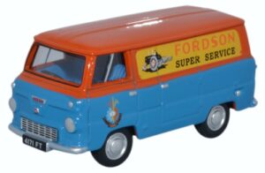 Oxford Diecast 76FDE011 Ford 400E - Fordson Tractors  - 1:76 Scale