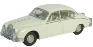 Oxford Diecast 76JAG2002 Jaguar MkII - Old English White  - 1:76 Scale