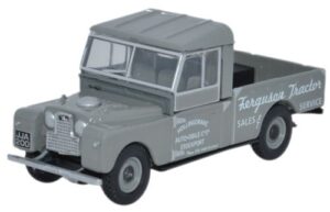 Oxford Diecast 76LAN1109008 Land Rover 109 Open - Ferguson Tractors  - 1:76 Scale