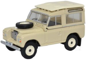 Oxford Diecast 76LR3S001 Land Rover S3 SW - Limestone  - 1:76 Scale