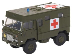 Oxford Diecast 76LRFCA002 Land Rover FC Ambulance Nato Green  - 1:76 Scale