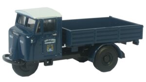 Oxford Diecast 76MH002 Mec Horse Rigid D/Side - Leeds Cleansing  - 1:76 Scale