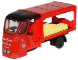 Oxford Diecast 76WE009 W & E Milk Float - Scottish Dairy Farmers  - 1:76 Scale