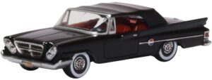 Oxford Diecast 87CC61002 Chrysler 300 Convertible 1961 (Closed) Bla  - 1:87 Scale