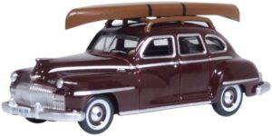 Oxford Diecast 87DS46007 Desoto Suburban 1946/8 (Canoe) Royal Maroon - 1:87 Scale