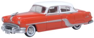 Oxford Diecast 87PC54004 Pontiac Chieftain Coral Red/Winter White 4 Door 1954 - 1:87 Scale