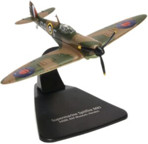 Oxford Diecast AC087 Spitfire X4590 - Hendon  - 1:72 Scale