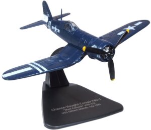 Oxford Diecast AC104 Vought F4U-1D Corsair USMC VMF-512 USS Gilbert Islands 1945 - 1:72 Scale