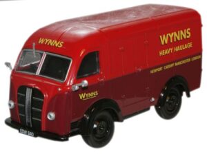 Oxford Diecast AK013 Austin K8 - Wynns  - 1:43 Scale