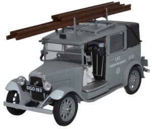 Oxford Diecast AT003 Low Loader Taxi - AFS  - 1:43 Scale