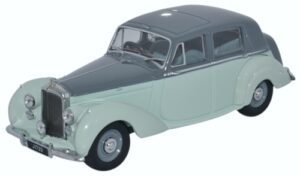 Oxford Diecast BN6005 Bentley MkVI Two Tone Grey  (Bergerac)  - 1:43 Scale