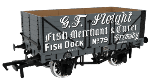 Rapiodo 967260 G. F. Sleight (7-plank, side and end doors) - OO Gauge