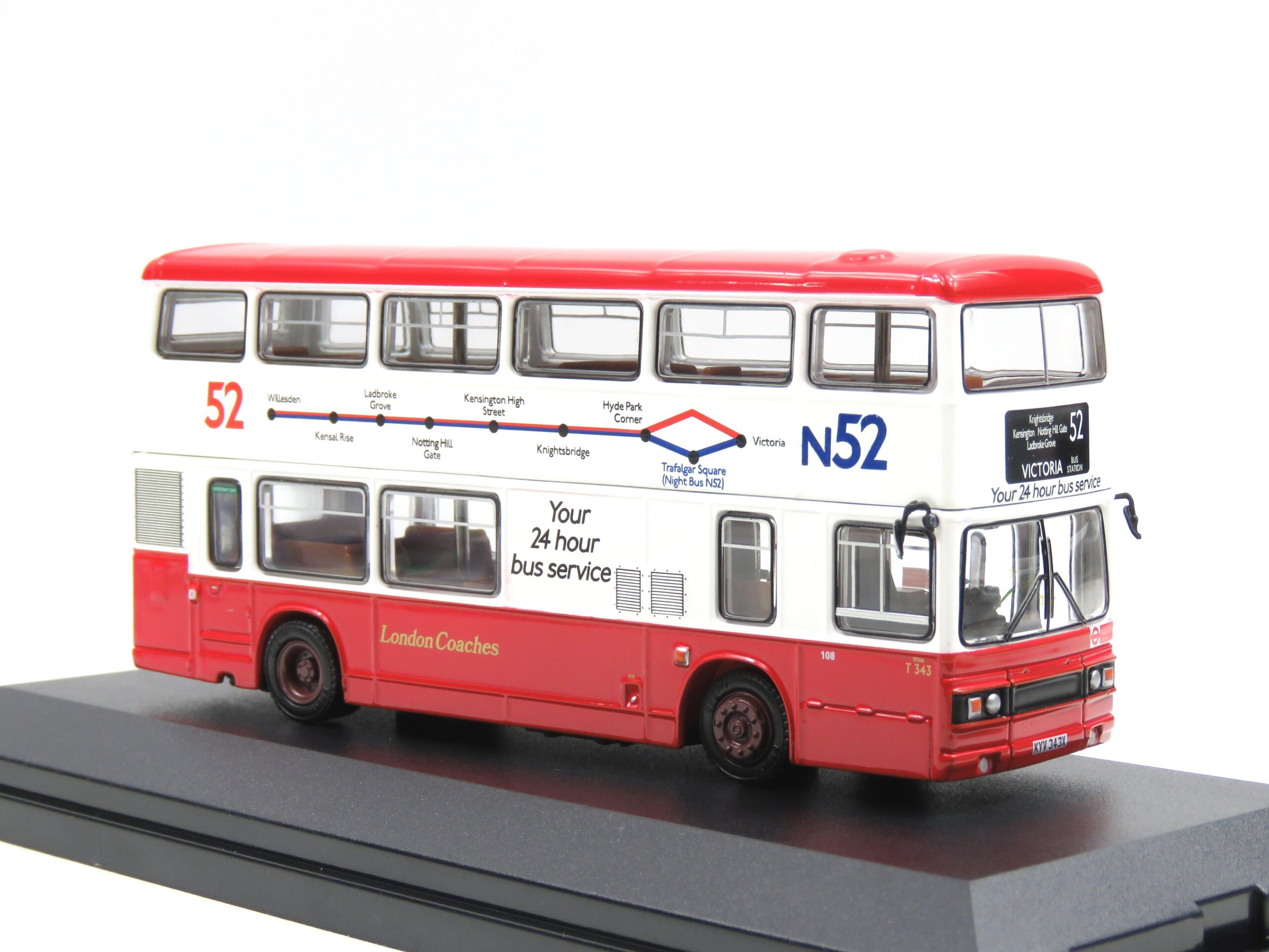 EFE Road E28831 - Leyland Titan B15 London Coaches T343 Route 52 Victoria Bus Station - 1:76 Scale