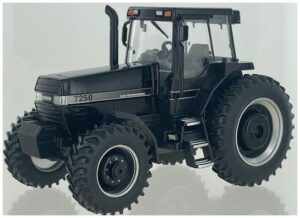 Britains BRI 43417K Case IH Magnum 7250 Black - 1:32 Scale