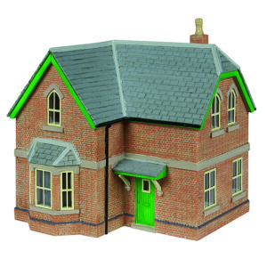 Scenecraft 44-1025G Railway House - Green & Cream - 1:76 (OO) Gauge