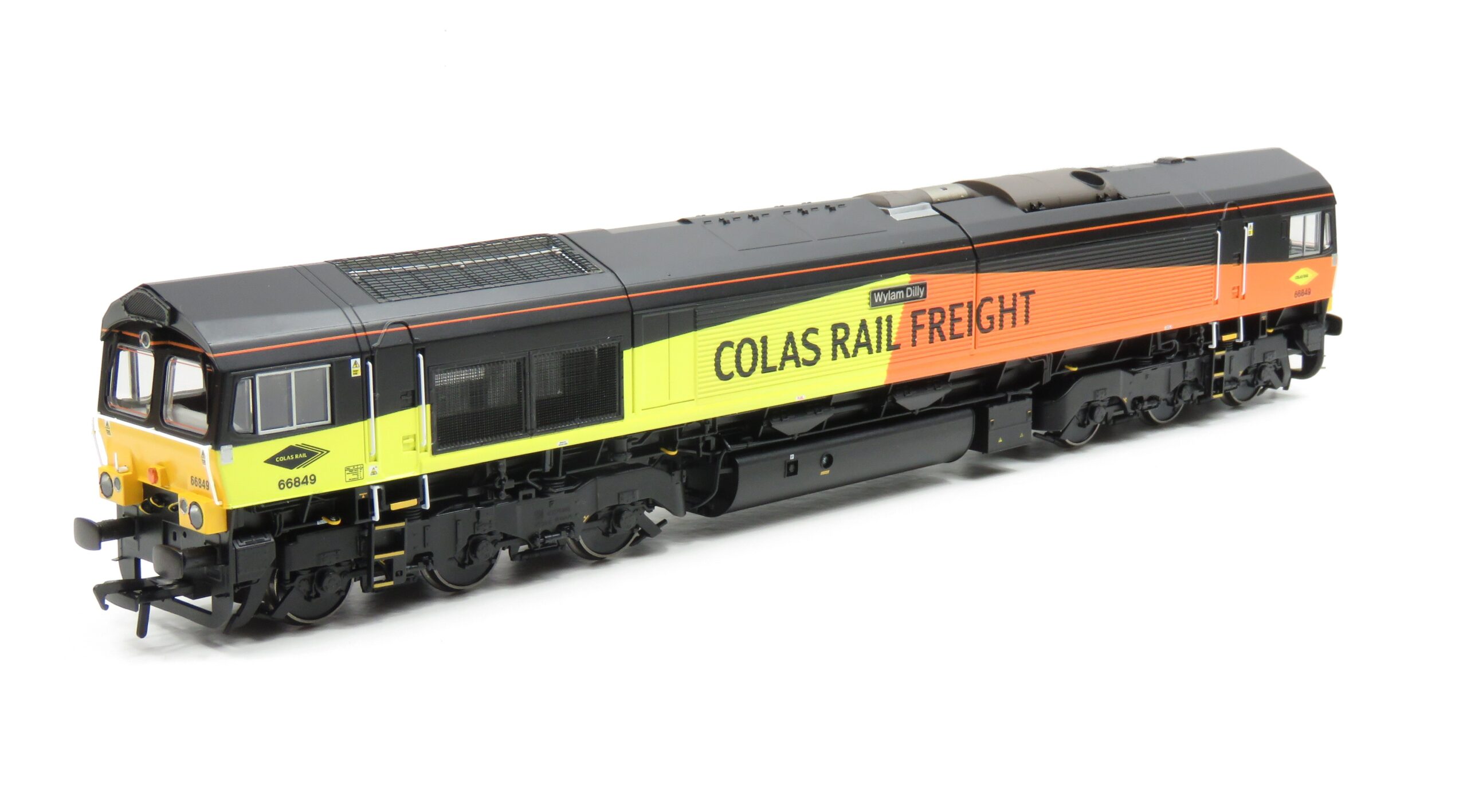 Bachmann Class 66/8 66849 'Wylam Dilly' Colas Railfreight Livery - OO Gauge REWORK