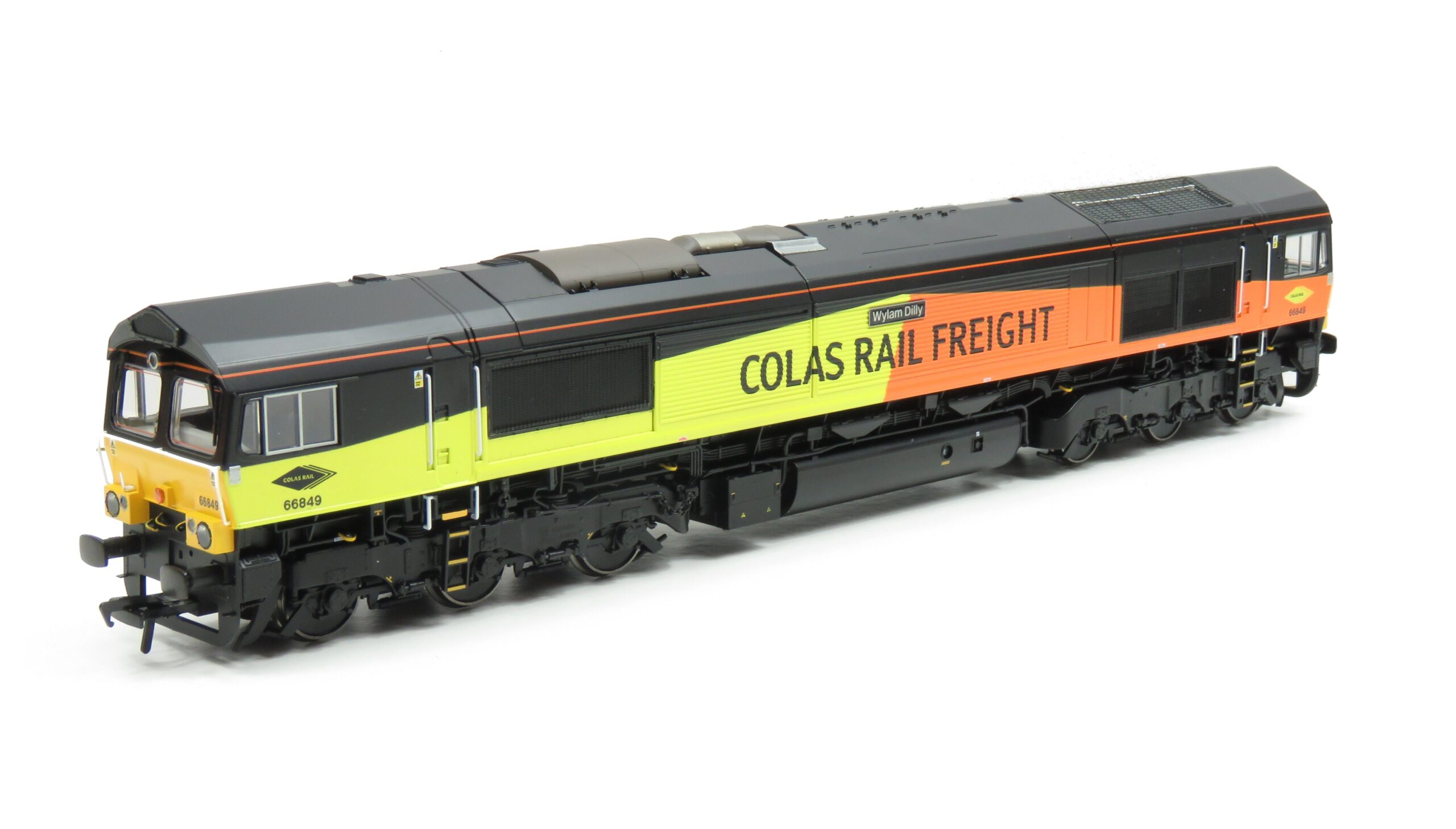 Bachmann Class 66/8 66849 'Wylam Dilly' Colas Railfreight Livery - OO Gauge REWORK