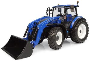 Universal Hobbies UNI 6682 New Holland T5.120 Dual Command w/Front Loader 655 LU (2025) -  1:32 Scale
