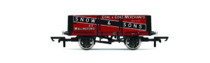 Hornby R60305 Snow & Sons 5 Plank Wagon No65 - OO Gauge