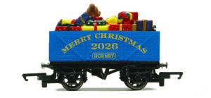 Hornby R60330 2026 Christmas Wagon - OO Gauge