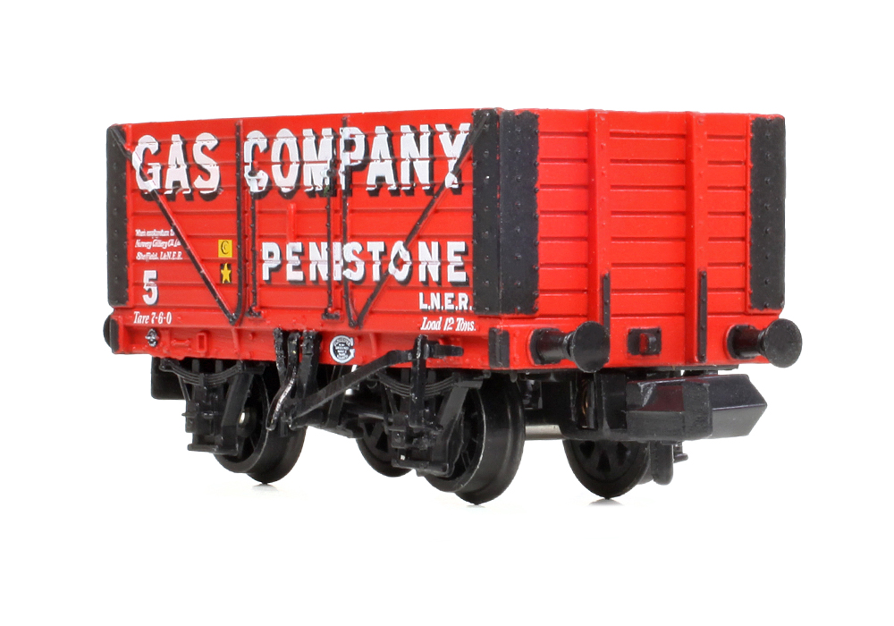 Graham Farish 377-156 8 Plank Wagon Fixed Ends 'Gas Company Penistone' Red - N Gauge