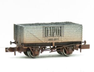 Dapol 2F-071-135 7 Plank Dapol 2002-2011 Logo Weathered Finish N Gauge