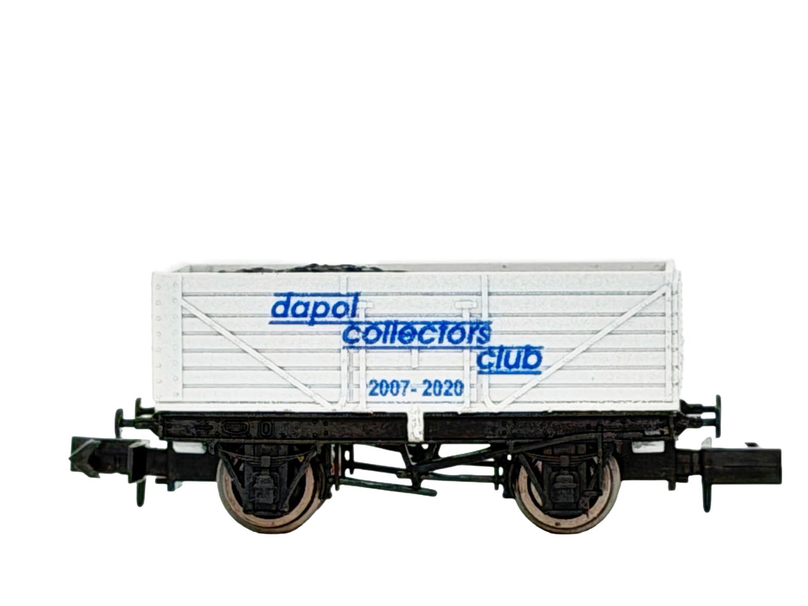 Dapol 2F-071-137 7 Plank Dapol Collectors Club Logo Weathered Finish N Gauge