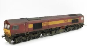 Dapol 4D-005-005W CLASS 59 59201 in EWS LIVERY DCC Ready OO Gauge WEATHERED