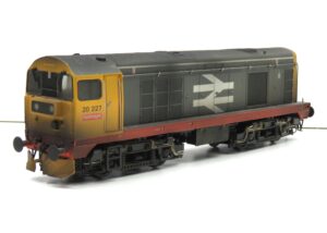 Bachmann 35-357SFP Class 20/0 Headcode Box 20227 in Railfreight Livery OO Gauge DCC SOUND PREOWNED / WEATHERED