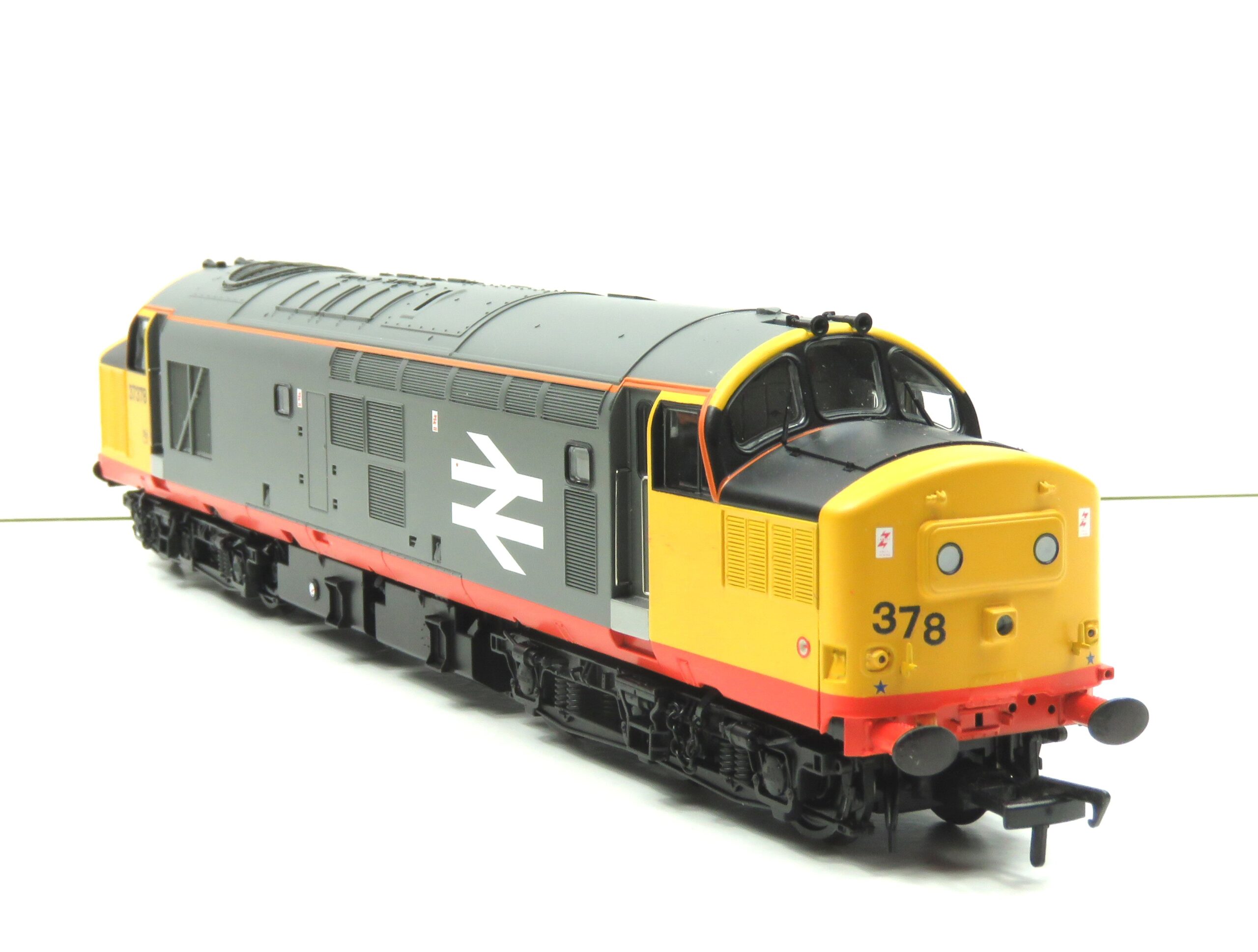 Branchline RRB37378 Class 37/0 Centre Headcode 37378 BR Railfeight (Red Stripe) OO Gauge DCC READY REWORK