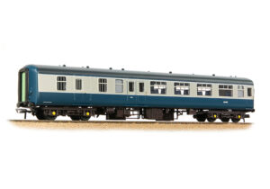 Branchline 39-380B BR Mk2A BSO Brake Second Open BR Blue & Grey - OO Gauge