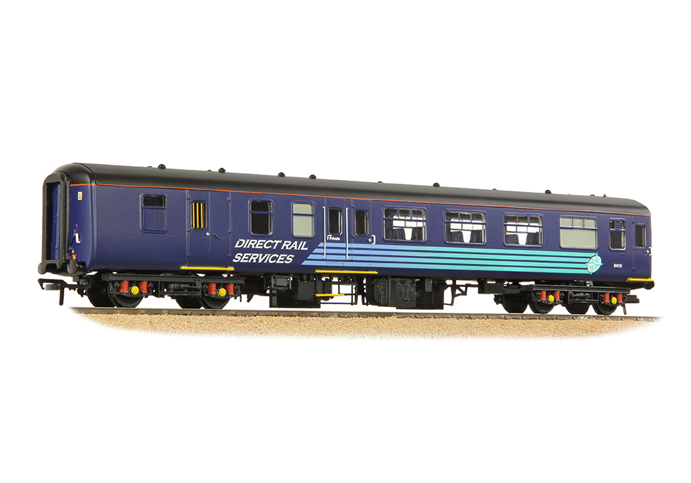 Branchline 39-383 BR Mk2A BSO Brake Second Open DRS Compass (Revised) - OO Gauge