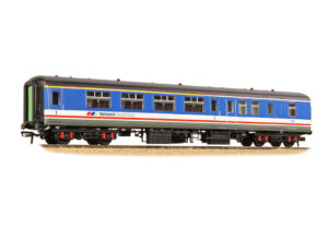 Branchline 39-414 BR Mk2A BFK Brake First Corridor BR Network SouthEast (Original) - OO Gauge
