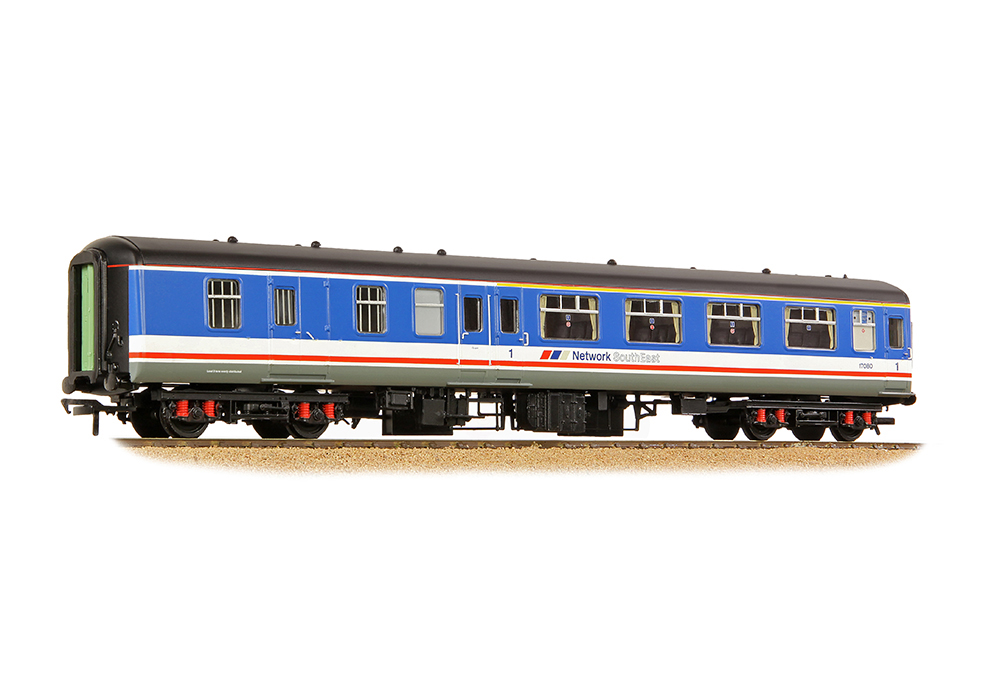 Branchline 39-414 BR Mk2A BFK Brake First Corridor BR Network SouthEast (Original) - OO Gauge