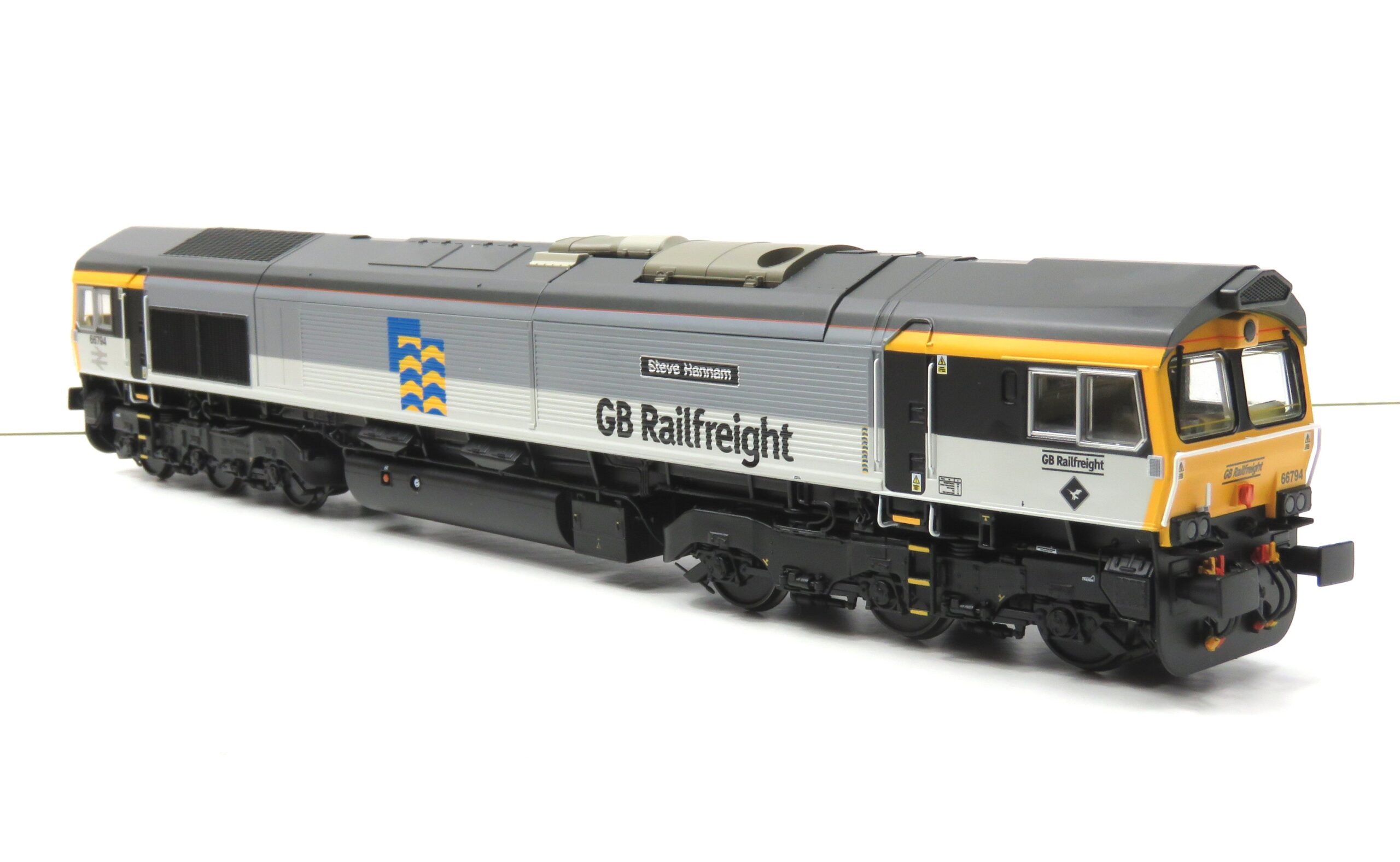Accurascale ACC3030-DCCP Class 66 - GBRf Triple Grey 66794 Steve Hannam - DCC Sound Fitted - OO Gauge Limited Edition PREOWNED