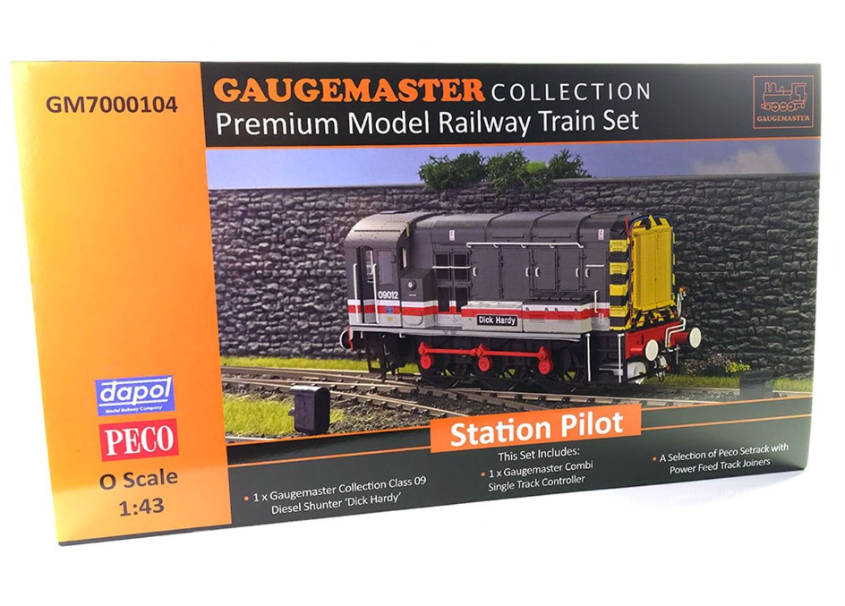 Gaugemaster Collection GM7000104 Station Pilot Premium Train Set O Gauge