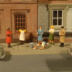 Bachmann USA 33167 Sidewalk People (7/Pack) - 1:48 Scale