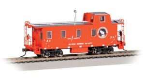 Bachmann USA 14010 Off-Set Cupola Caboose - GN #X-9 - HO Gauge