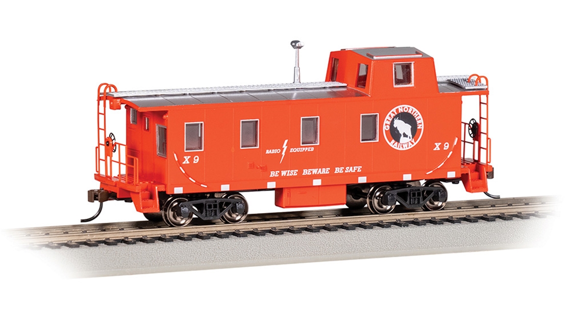 Bachmann USA 14010 Off-Set Cupola Caboose - GN #X-9 - HO Gauge