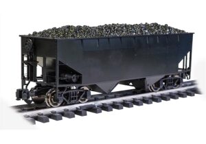 Bachmann USA 94007 Two-Bay Off Set Hopper (With Coal Load) - Painted, Unlettered - Black - LS Gauge