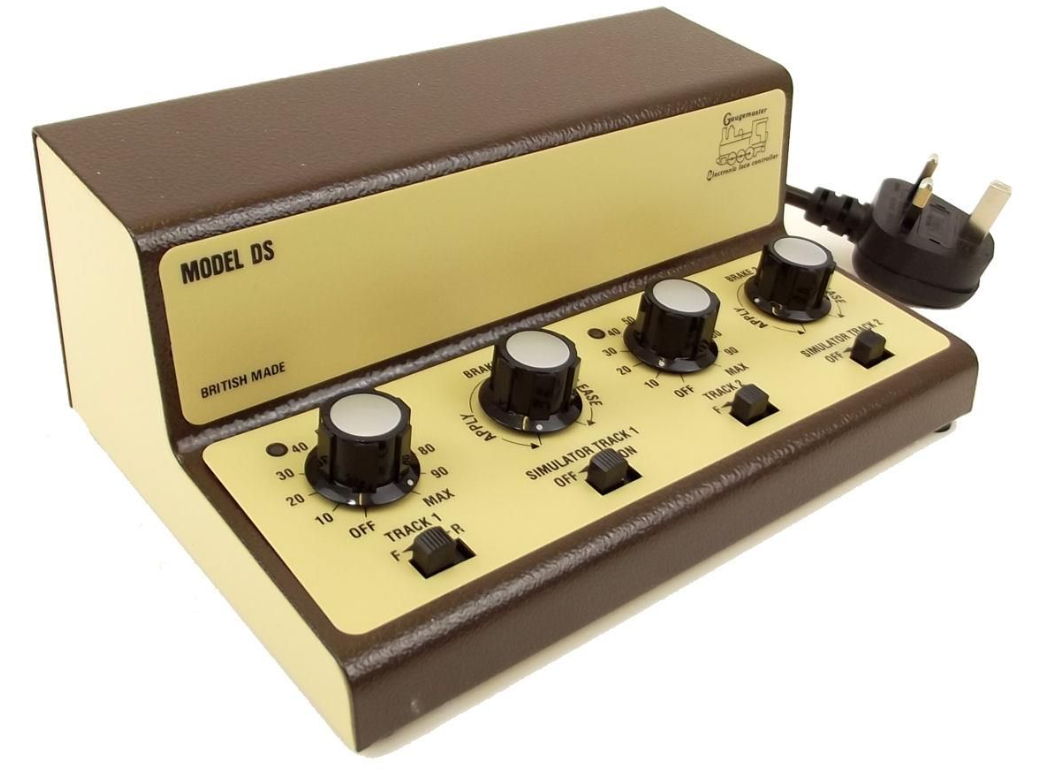 Gaugemaster GMC-DS Twin Track Cased Controller with Simulation