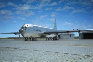 Roden PKROD351 USAF Convair XC-99 Heavy Transport Aircraft - 1:144 Scale