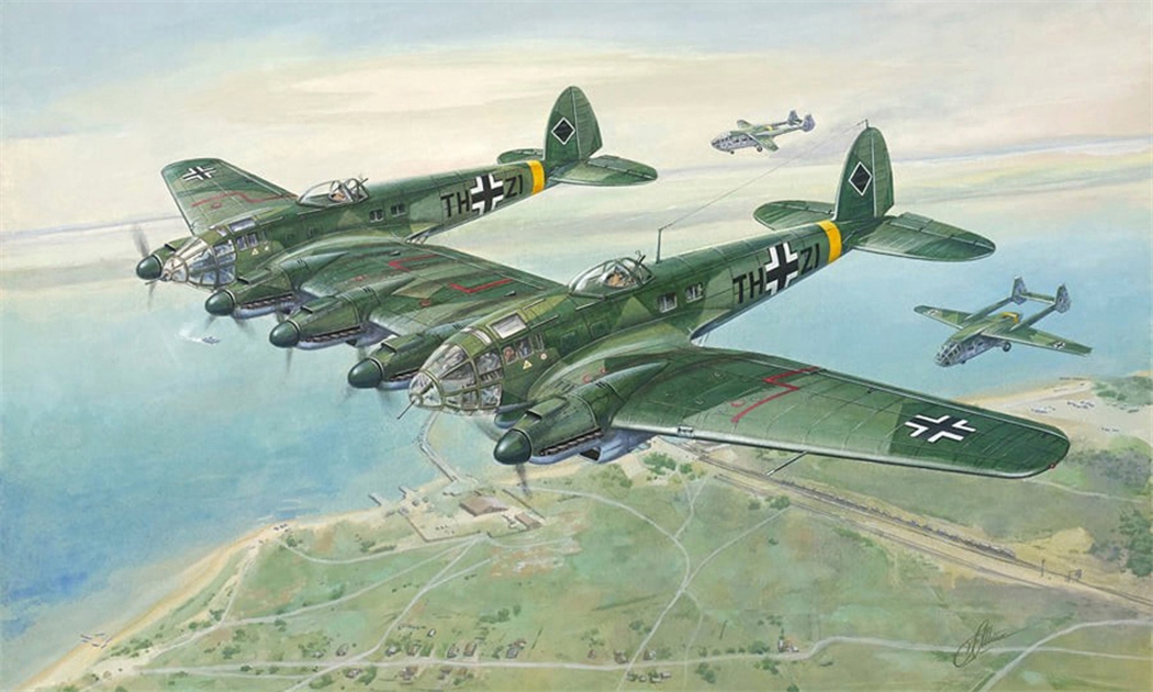Roden PKROD346 German Heinkel He 111 Z-1 Zwilling Military Transport Aircraft - 1:144 Scale