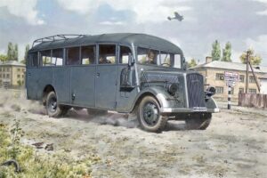 Roden PKROD720 German Army Opel Blitz 3.6-47 Type W39 Ludewig (Essen) Omnibus - 1:72 Scale