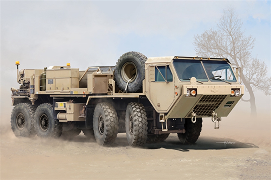 Trumpeter PKTM01083 US Army M984A2 HEMTT Wrecker Vehicle - 1:35 Scale