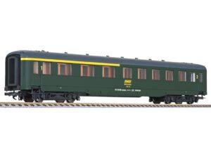 Liliput L334592 Passenger Coach, 1st/2nd Class, 50 87 38-20 153-4, SNCF Green, Ep.IV - HO Gauge
