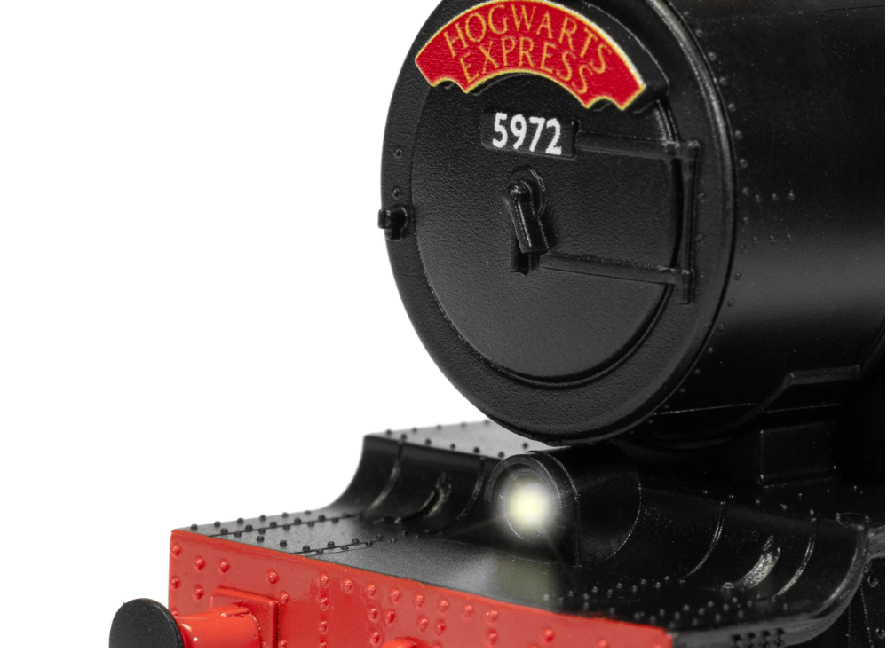 Hornby R9370SSM Playtrains - Playtrains Hogwarts Express Train Set with Steam OO Gauge